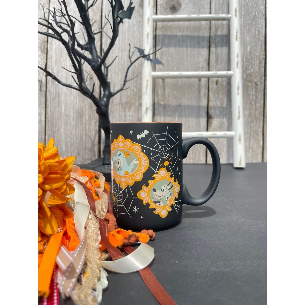 Disney Halloween Frames Soft Touch Mug Mickey Minnie Mouse Donald Duck Pluto NEW - Picture 3 of 3